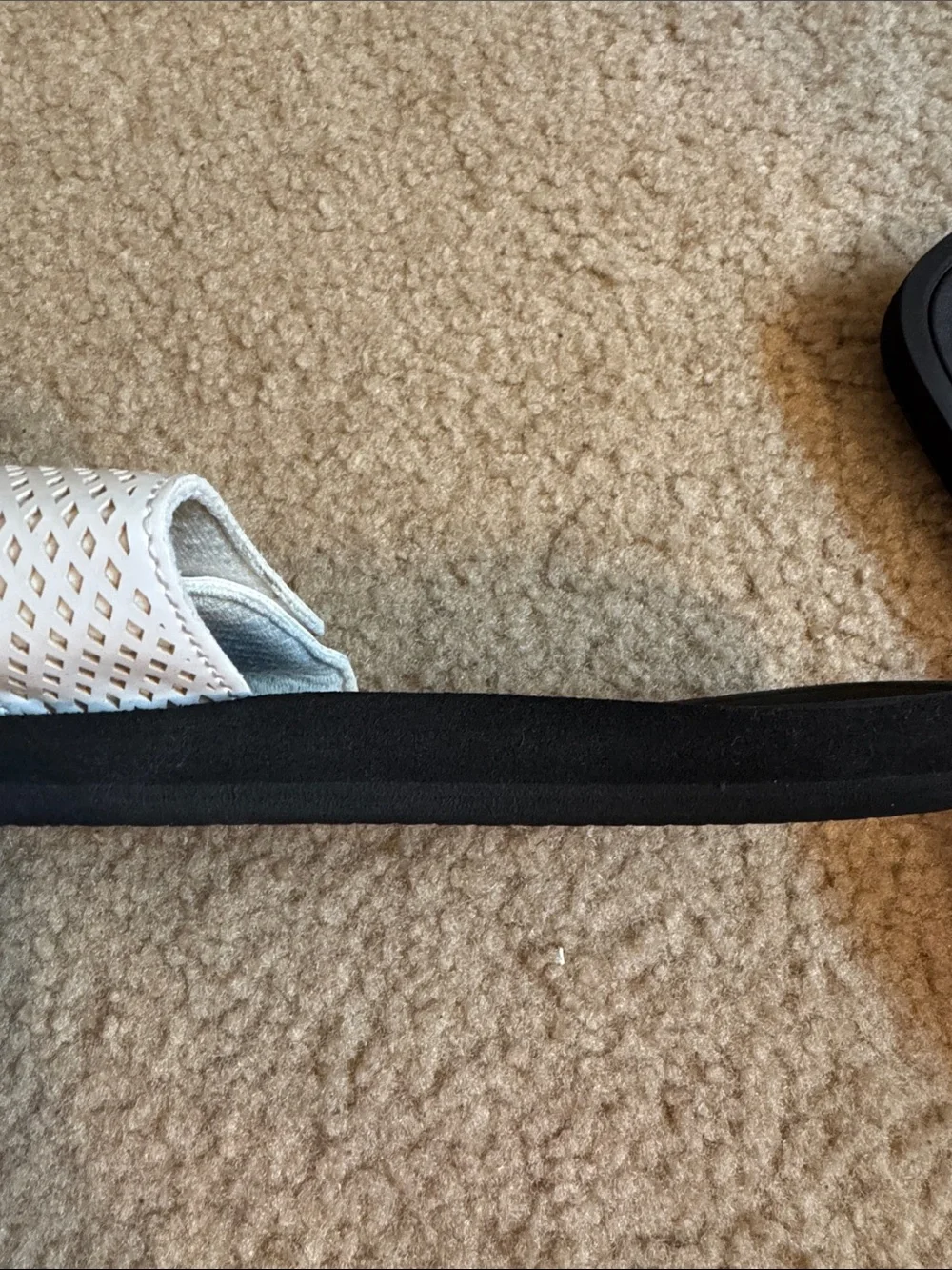 MICHAEL KORS - White and Black MK Perforated Slide Sandals - Size 7 - Picture 7 of 7